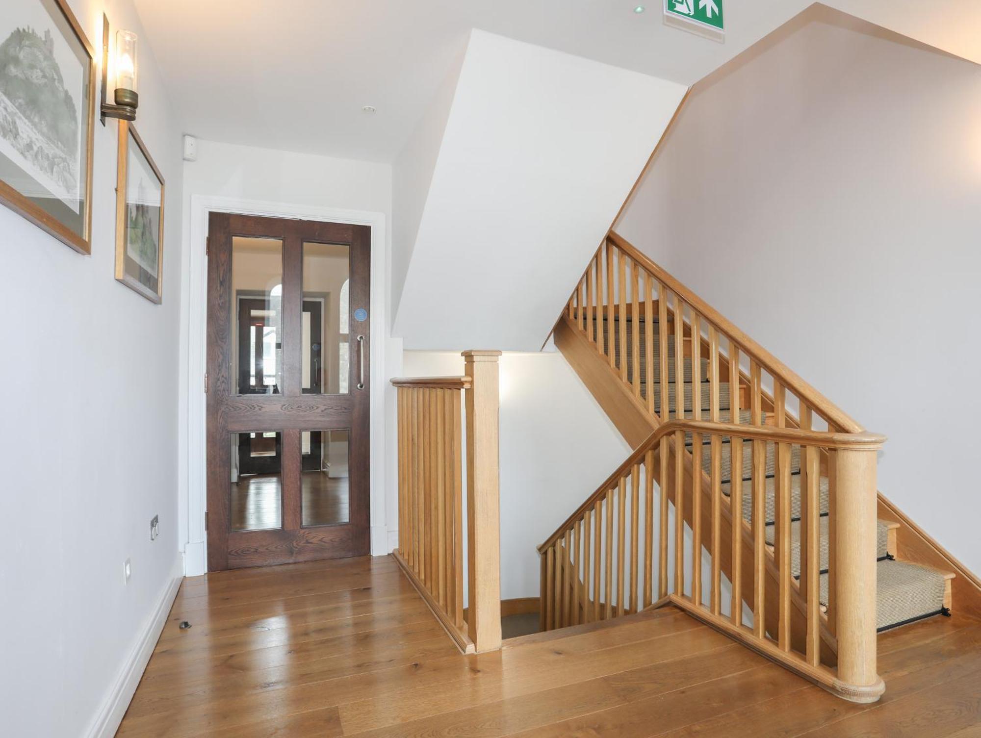 Harlech Apartments - Efnisien Luaran gambar