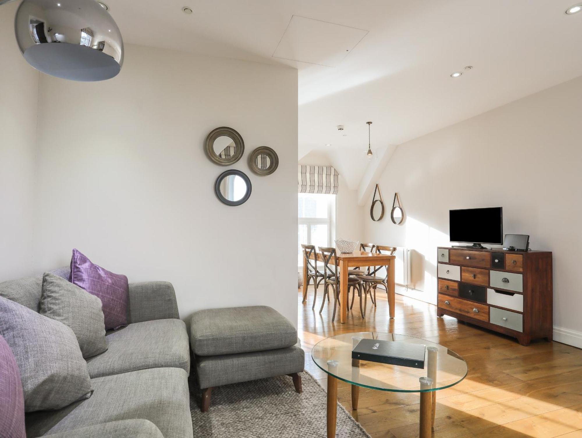 Harlech Apartments - Efnisien Luaran gambar