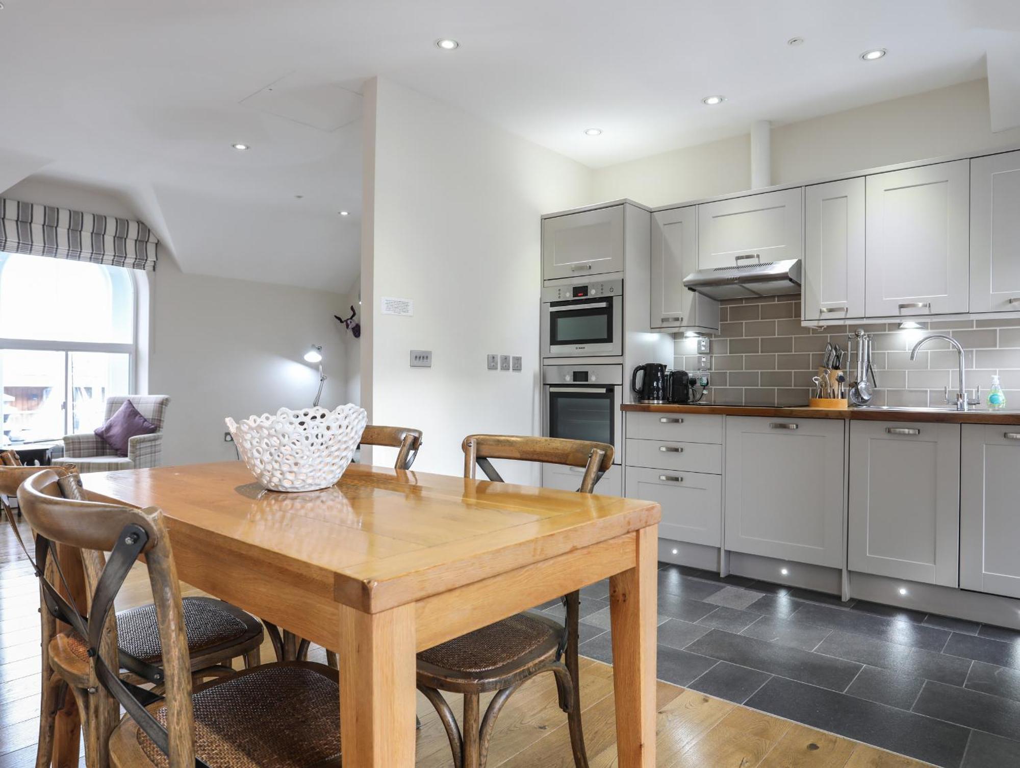 Harlech Apartments - Efnisien Luaran gambar